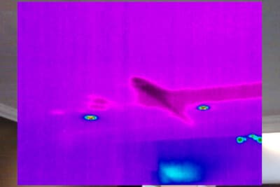 Binnenopname met thermografie van wand of plafond met temperatuurverschil